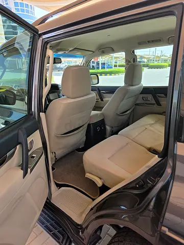Mitsubishi Pajero 2016 GLS 3.5L V6 | GCC Specs | 1st Owner | Active service contract