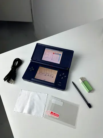 Nintendo DS Lite – Blue | Free Delivery All Around the UAE | 1-Month Battery Warranty