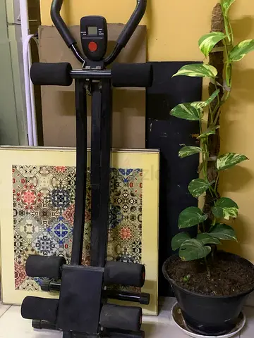 Abs crunch machine
