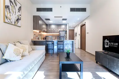 MBL RESIDENCE - 704 - STR