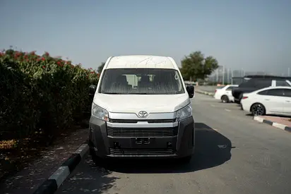 Toyota Hiace DLX 2026 GCC Specs - Automatic transmission