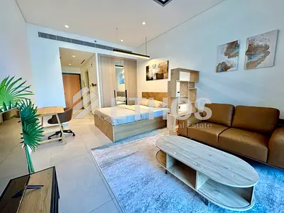 Pool View | Large Layout | Modern Apartment