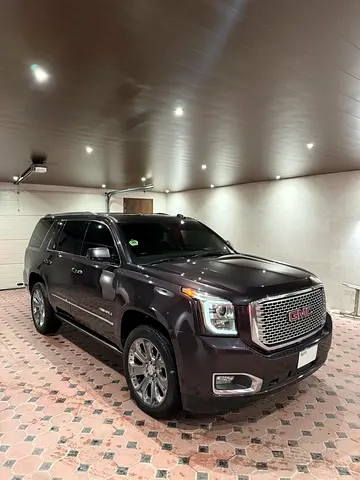GMC Yukon Denali 2016 | GCC Specs | Excellent Condition