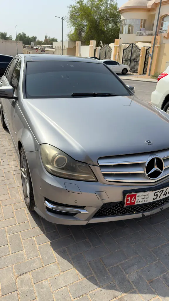 Mercedes-Benz C-Class 2012 — photo 1 of 19