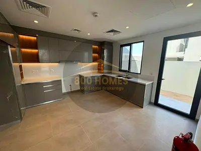 Spacious Townhouse | Park Access | Prime Lifestyle