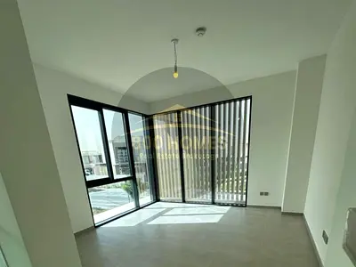 Spacious Townhouse | Park Access | Prime Lifestyle