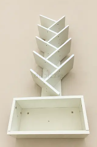 Bookshelf / Bookstand