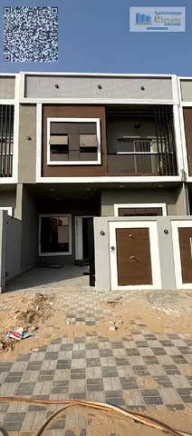 للبيع منزل تاون هاوس جديد تماماً مكون من 4 غرف نوم