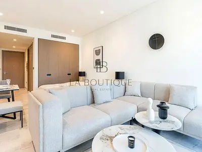Vacant | Fully Furnished Studio | Community View