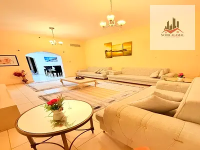 الشارقه الممزر . غرفه وصاله ومطبخ وحمامين  فرش سوبر ديلوكس  مساحه كبيره .اطلاله على بحيرة الممزر
