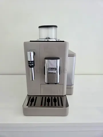 Coffee machine Delonghi Rivelia EXAM440.35.BG
