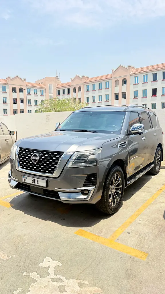 Nissan Armada 2020 — photo 1 of 11