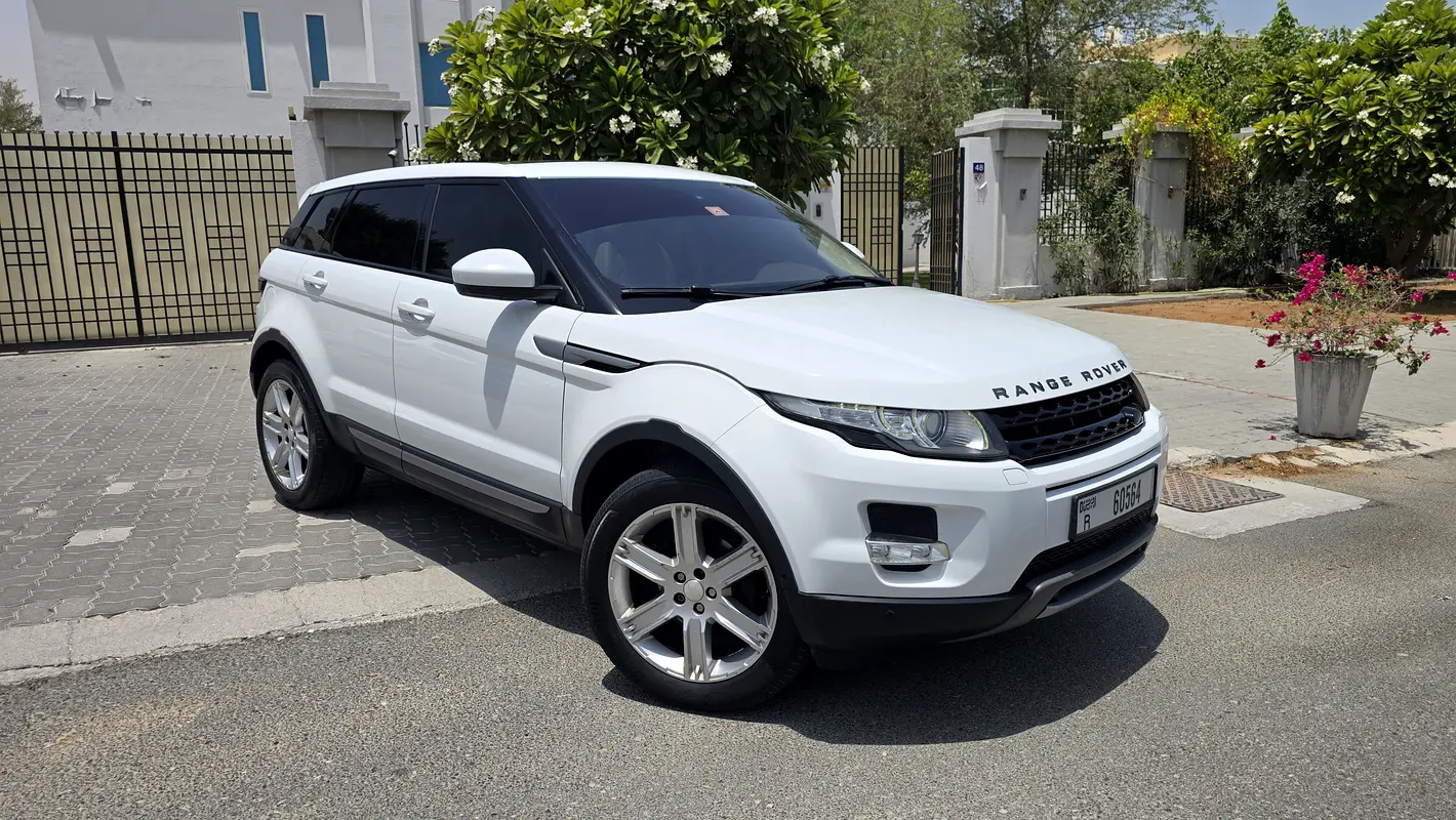 Land Rover Range Rover Evoque 2015 — photo 1 of 14