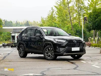 Toyota RAV4 XLE 2025