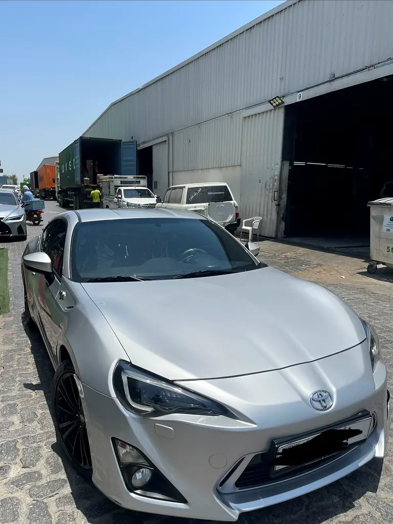 Toyota 86 2013 — photo 1 of 10