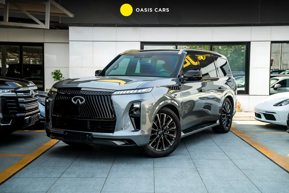 Infiniti QX80 2025 — photo 1 of 19