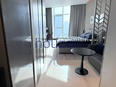 Luxury Studio | Canal View | Motivated Seller
