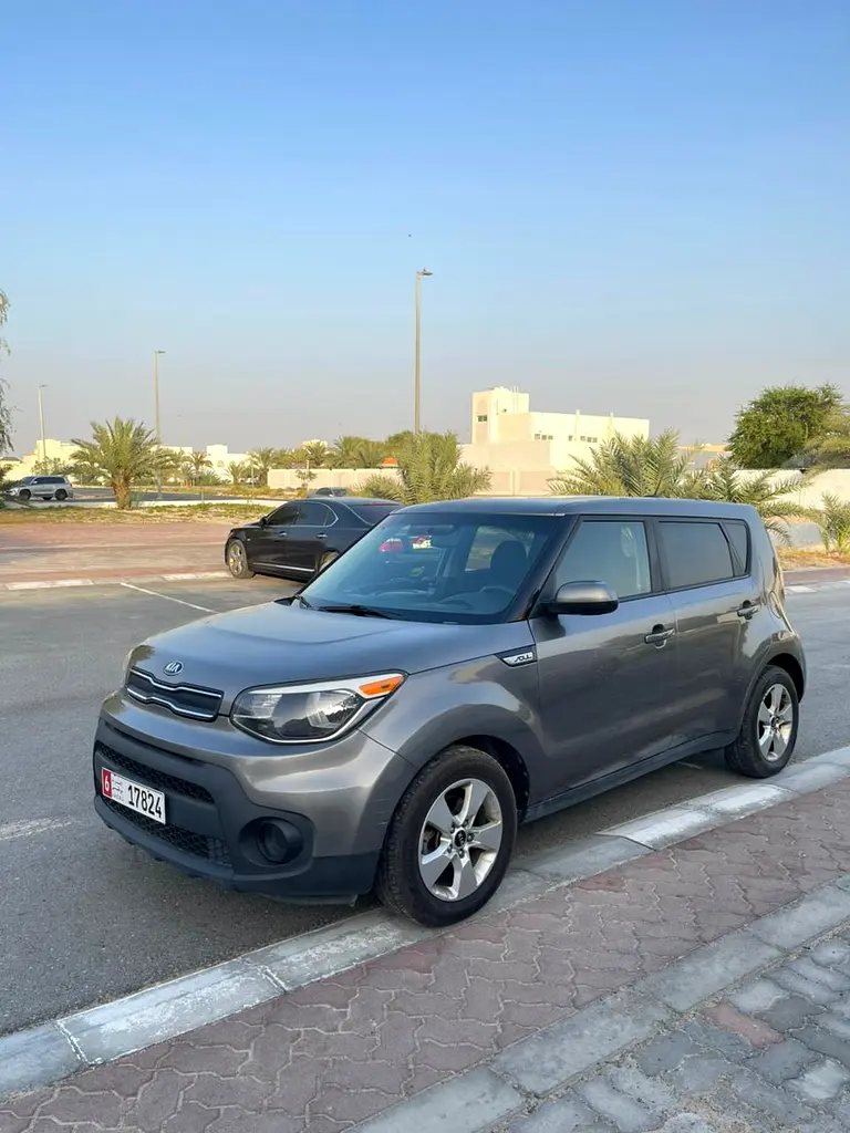 Kia Soul 2017 — photo 1 of 8