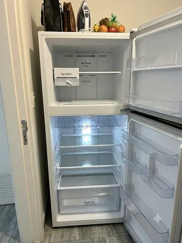 LG Top Freezer Refrigerator - 10 Year Inverter Motor, Good Condition