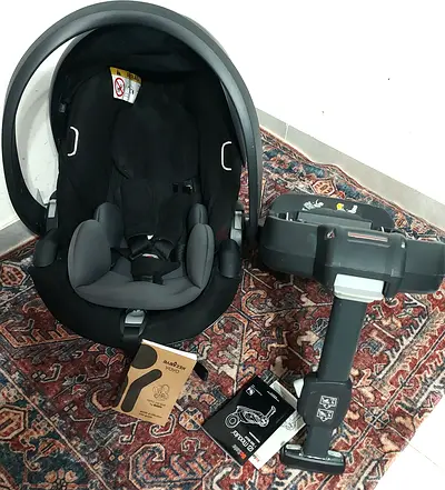 Yoyo babyzen besafe with isofix base
