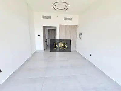 Luxury Studio | Fitted Kitchen| Ready to move