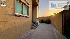 4 bedrooms villa