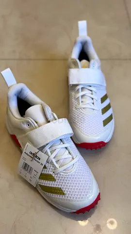 Adidas cricket spikes ADIPOWER