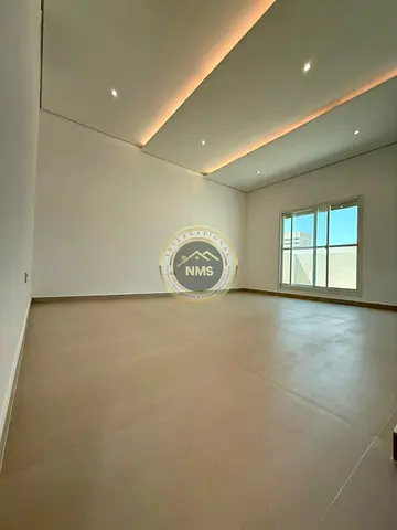Luxury Living! Family Home! Premium! Direct Owner!