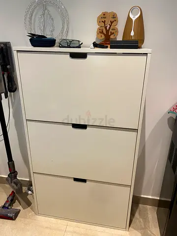 shoe cabinet