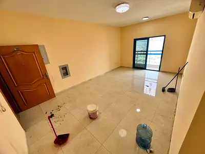 اكبر المساحات _ اطلاله مفتوحه بالكامل _ غرفه ماستر _ بلكونه _ موزع كبير بين الغرف _ تكيف اسبليت _ صيانه فري
