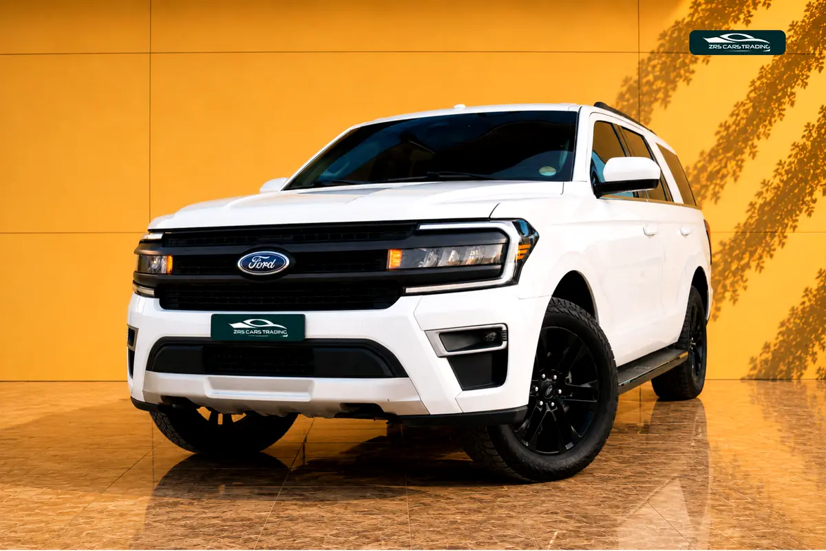 Ford Expedition 2022 — photo 1 of 15
