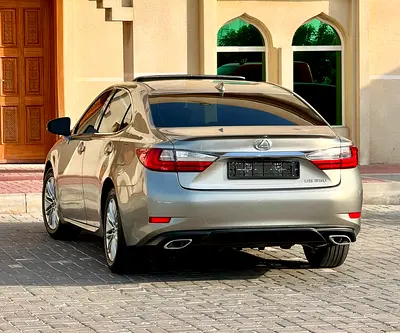 صورة 4 لـ 2016 Lexus ES-SERIES