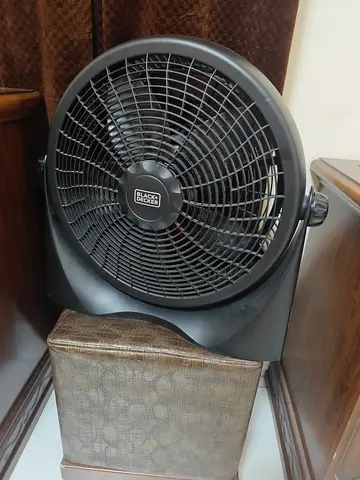 Black+Decker High Velocity Floor Fan