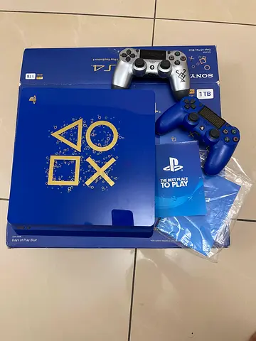PS4 Slim 1TB Limited Edition Days of Play Blue 🎮 2 Controllers + 6 GAMES | Clean Condition