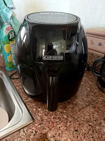 Black+Decker Air Fryer - 2.2L, Excellent Working Condition and Spotless