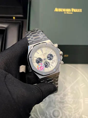 Audemars Piguet Royal Oak Chronograph Stainless Steel Watch – 41mm