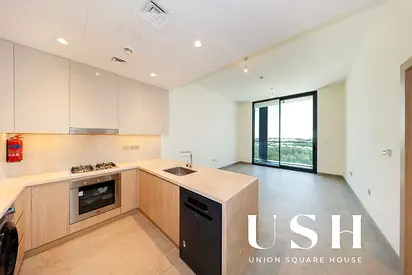 Bright and Spacious 1BR | Premium community | Excellent Location
