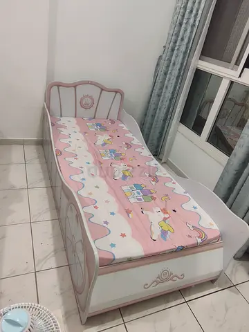 Kids bed