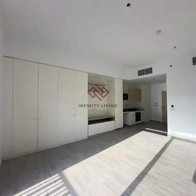 Large 516 sq. ft. apartment | Stunning Pool View | Luxury Building