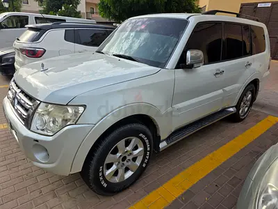 Mitsubishi Pajero GLS Top Line 2014 | GCC Specs | Well Maintained