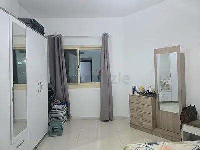 Room for rent - chiller free