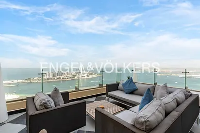 EXCLUSIVE | EXEPTIONAL VIEWS | HUGE TERRACE | JACUZZI AND CINEMA