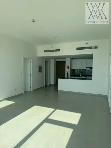 SPACIOUS SIZE | VACANT ON TRANSFER | NEXT TO PARK