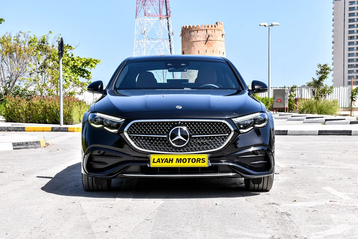 Mercedes-Benz E-Class 2025 — photo 1 of 13