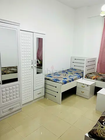 Executive bed space available Qusais near Metro