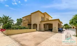 Large plot | 5,166 sq/ft | Type 2E | Rented | 3BR Villa | Large Garden | Lake Views