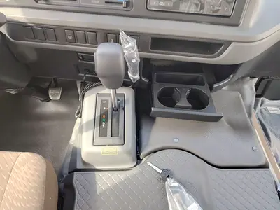 Toyota Coaster, миниатюра 10