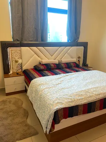 King Bed Set with Headboard integrated with illuminated Nightstands - almost new