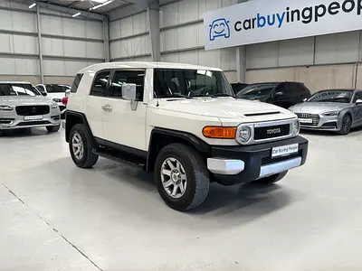 2,370pm Zero Down Available Toyota FJ Cruiser GXR GCC Specs - Excellent Condition