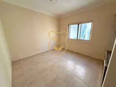 Studio Apartment Available Near Rolla Bus Stop